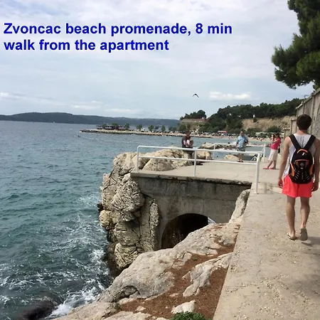 A1-luxury W Big Balcony 4 Min Walk To Apartment Split